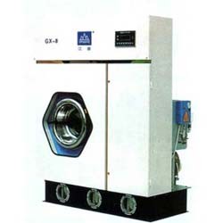 Dry cleaning machine